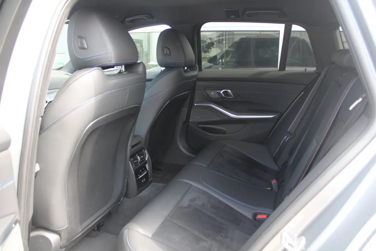 330e M-Sport Pro | ACC | Head-up | HK | 19''