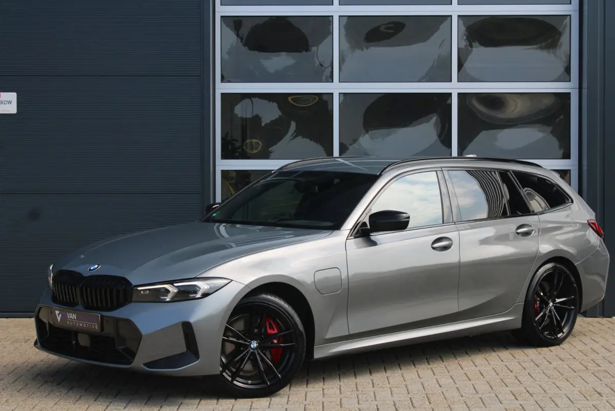 330e M-Sport Pro | ACC | Head-up | HK | 19''
