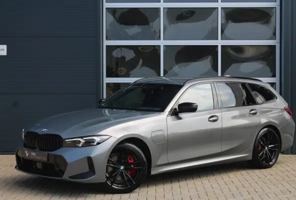 330e M-Sport Pro | ACC | Head-up | HK | 19''