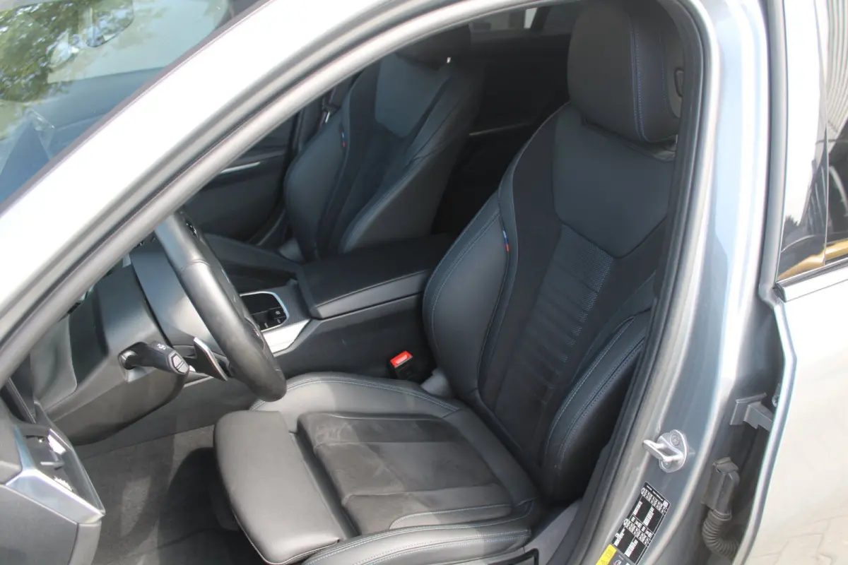 330e M-Sport Pro | ACC | Head-up | HK | 19''