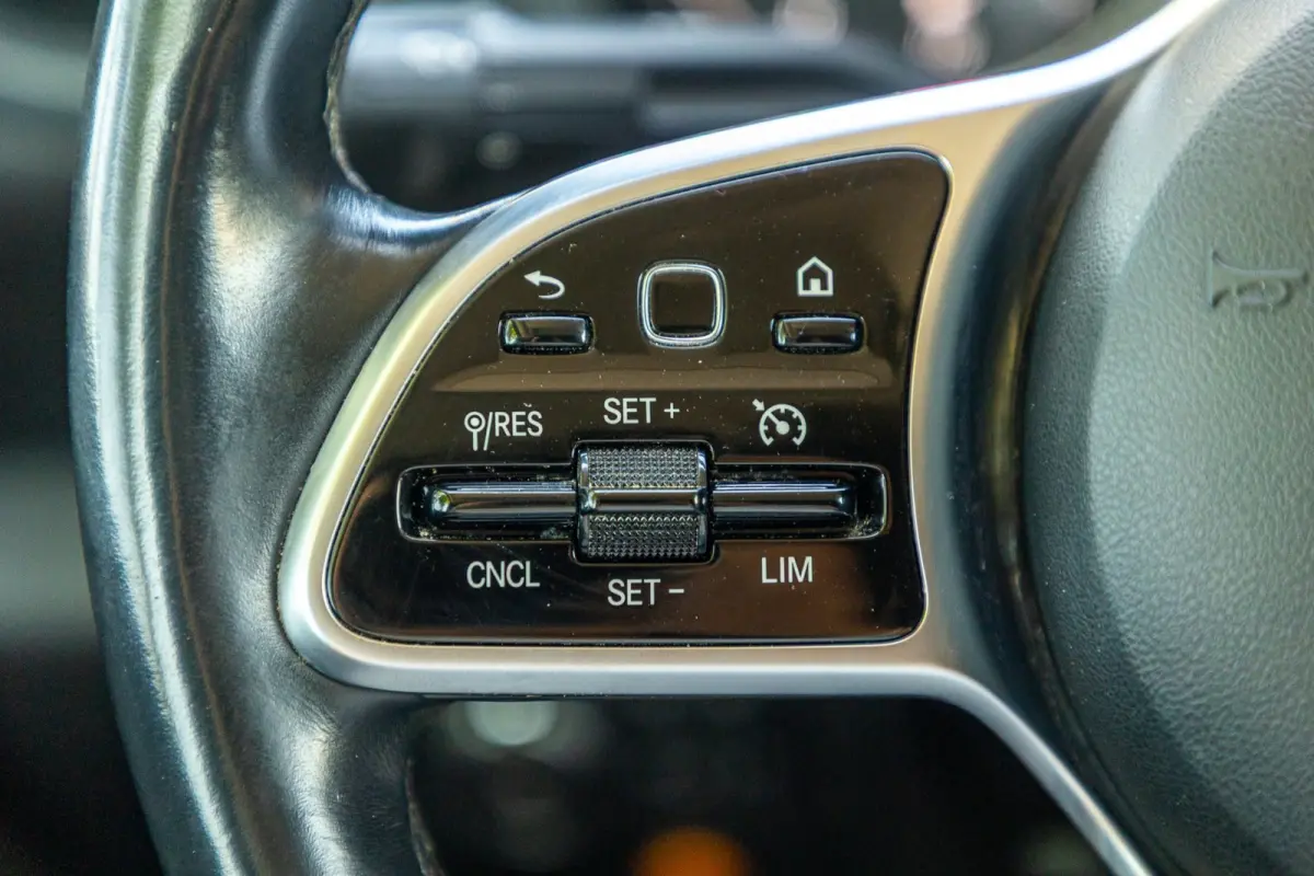 110 CDI L1 Pro Automaat I Trekhaak I Airco I Cruise I CarPlay I Android I Camera I Stoelverwarming I 3 Zits