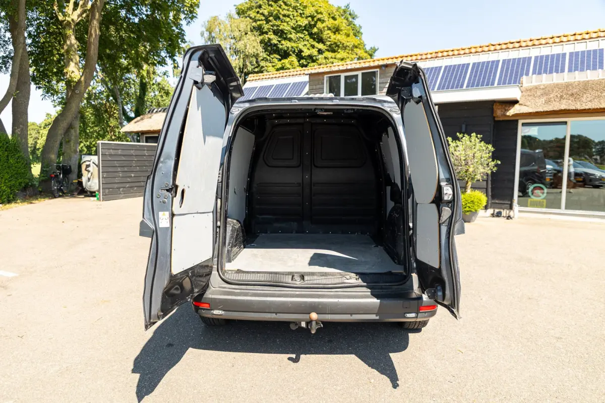 110 CDI L1 Pro Automaat I Trekhaak I Airco I Cruise I CarPlay I Android I Camera I Stoelverwarming I 3 Zits