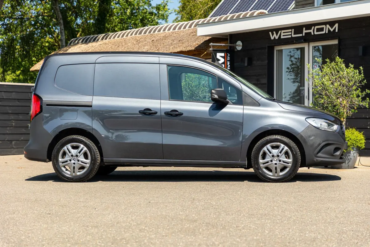 110 CDI L1 Pro Automaat I Trekhaak I Airco I Cruise I CarPlay I Android I Camera I Stoelverwarming I 3 Zits