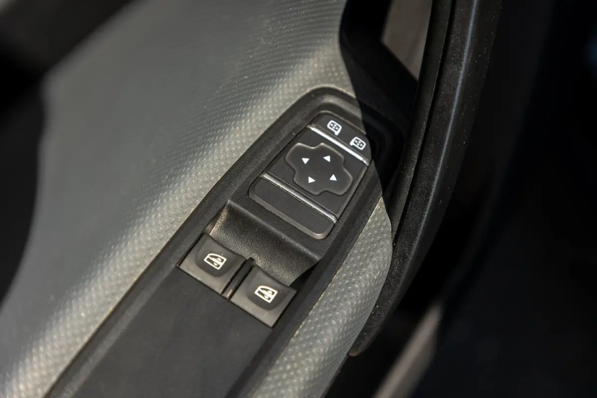 110 CDI L1 Pro Automaat I Trekhaak I Airco I Cruise I CarPlay I Android I Camera I Stoelverwarming I 3 Zits