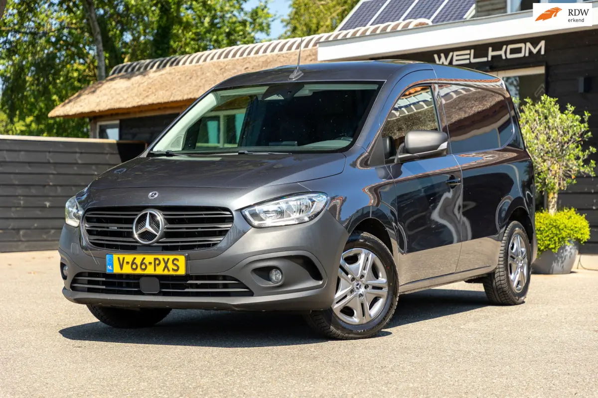 110 CDI L1 Pro Automaat I Trekhaak I Airco I Cruise I CarPlay I Android I Camera I Stoelverwarming I 3 Zits