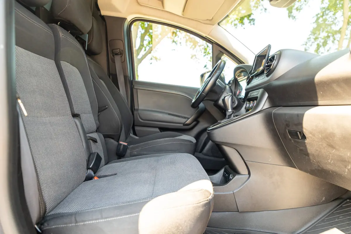110 CDI L1 Pro Automaat I Trekhaak I Airco I Cruise I CarPlay I Android I Camera I Stoelverwarming I 3 Zits