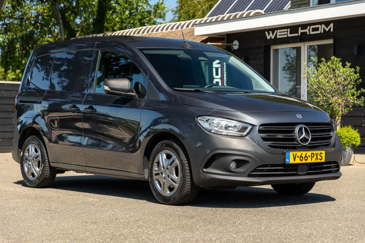 110 CDI L1 Pro Automaat I Trekhaak I Airco I Cruise I CarPlay I Android I Camera I Stoelverwarming I 3 Zits