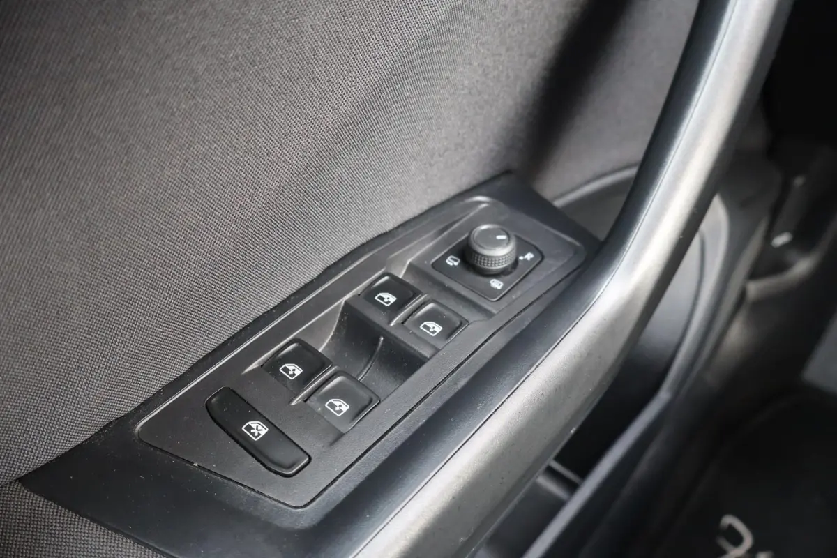 1.0 TSI 110pk Life | Cruise Control Adaptief | LED Koplampen | Achteruitrijcamera