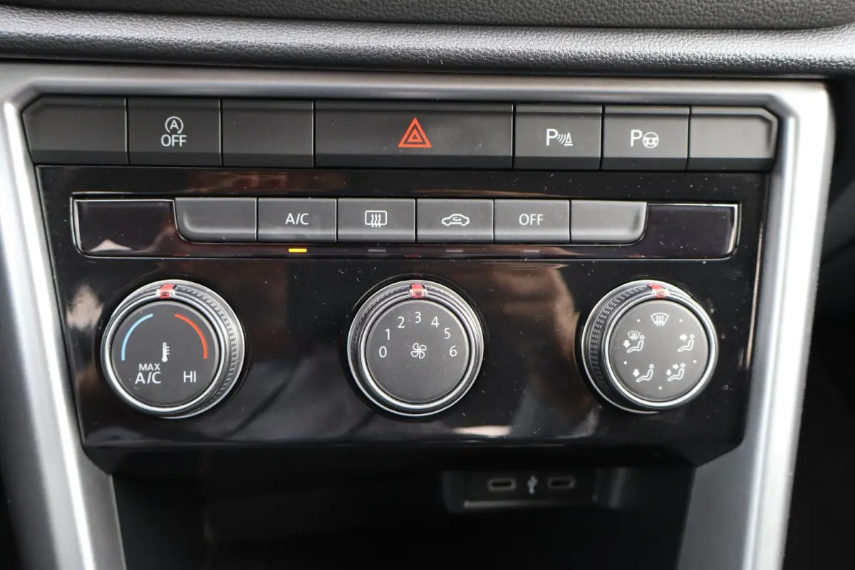 1.0 TSI 110pk Life | Cruise Control Adaptief | LED Koplampen | Achteruitrijcamera