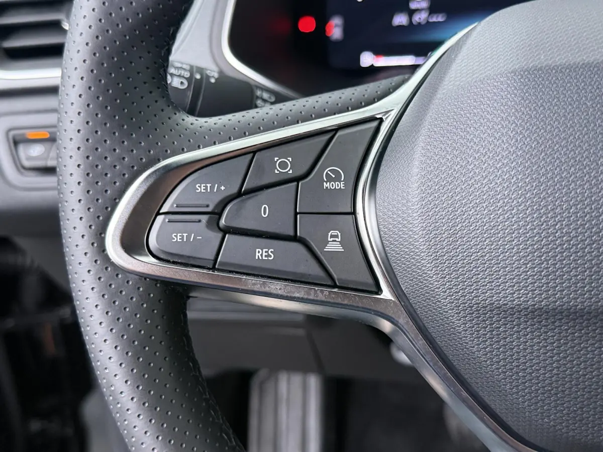 techno full hybrid E-Tech 160 | Google Navigatie | Parkeercamera | Climate Control |