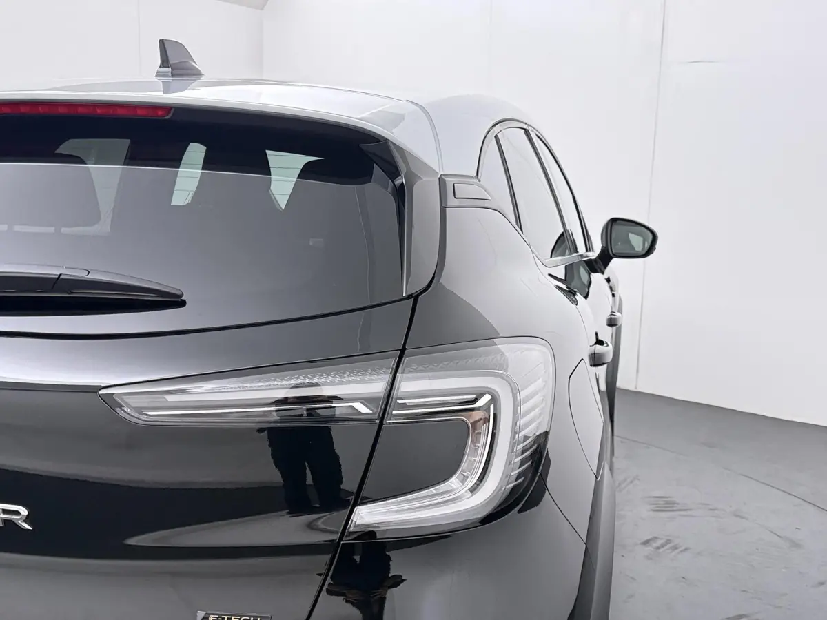 techno full hybrid E-Tech 160 | Google Navigatie | Parkeercamera | Climate Control |