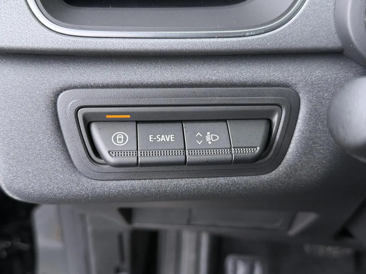 techno full hybrid E-Tech 160 | Google Navigatie | Parkeercamera | Climate Control |