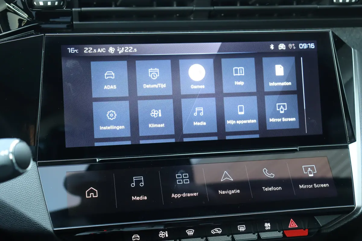 1.2 HYBRID 145PK ALLURE AUTOMAAT / NAVI / LEDER / CLIMA / PDC / 17" LMV / CAMERA / KEYLESS / FULL-LED / 8 JAAR GARANTIE / BLUETOOTH / ADAPT. CRUISECONTROL !!