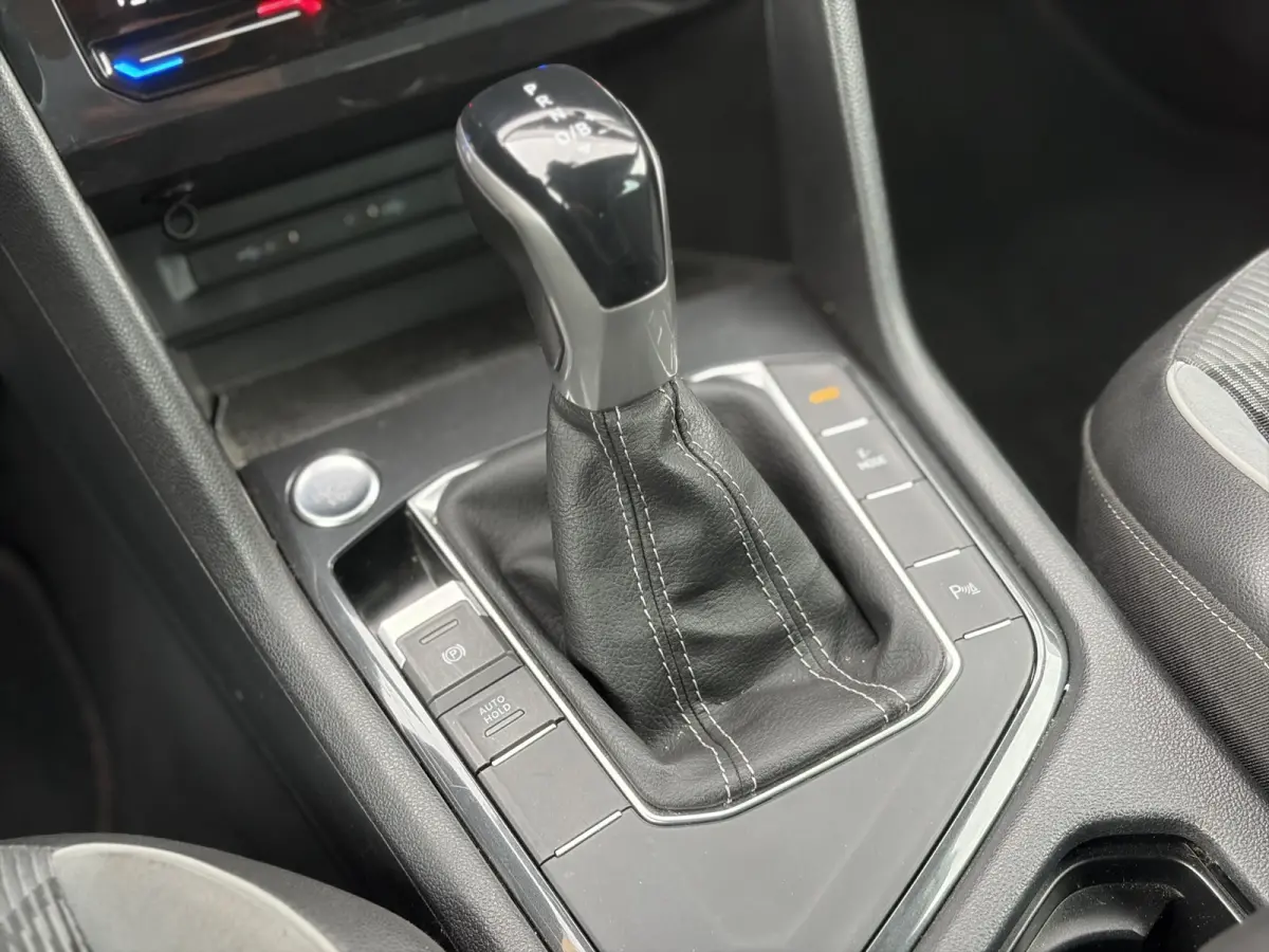 1.4 TSI eHybrid R-Line Business+ 266pk | Virtual Cockpit | Achteruitrijcamera | Cruise control adaptief met stop&go | DAB | Matrix led koplampen | Navigatiesysteem full map | Dealer onderhou