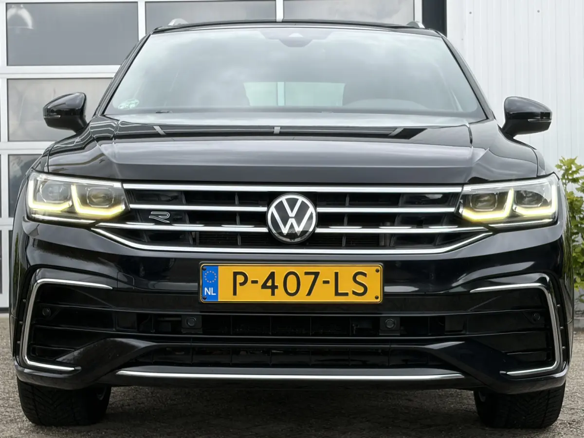 1.4 TSI eHybrid R-Line Business+ 266pk | Virtual Cockpit | Achteruitrijcamera | Cruise control adaptief met stop&go | DAB | Matrix led koplampen | Navigatiesysteem full map | Dealer onderhou