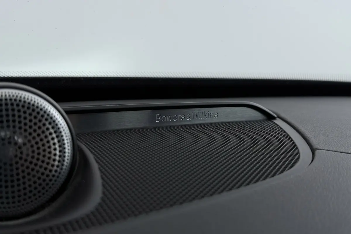 2.0 T8 Twin Engine AWD R-Design 7p | Trekhaak | Panoramadak | Bowers & Wilkins | Stoelventilatie | Head-Up | Polestar |