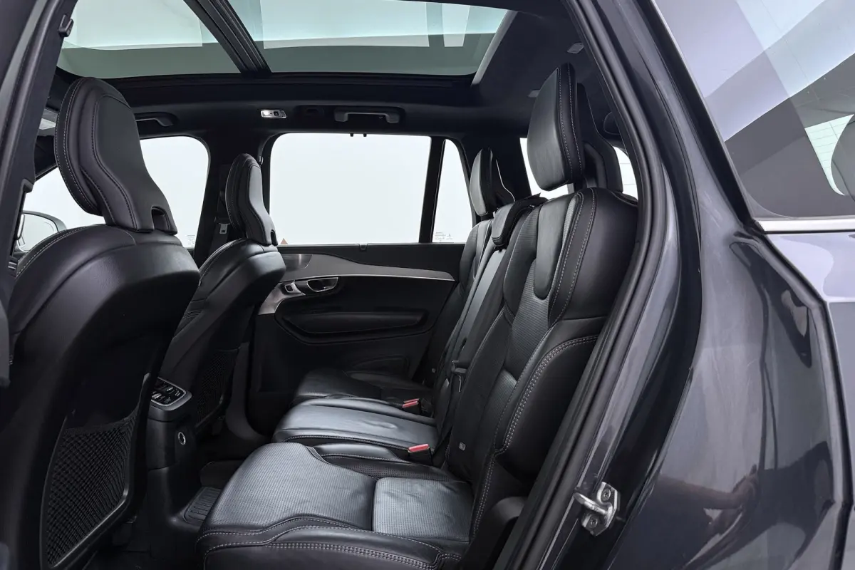 2.0 T8 Twin Engine AWD R-Design 7p | Trekhaak | Panoramadak | Bowers & Wilkins | Stoelventilatie | Head-Up | Polestar |