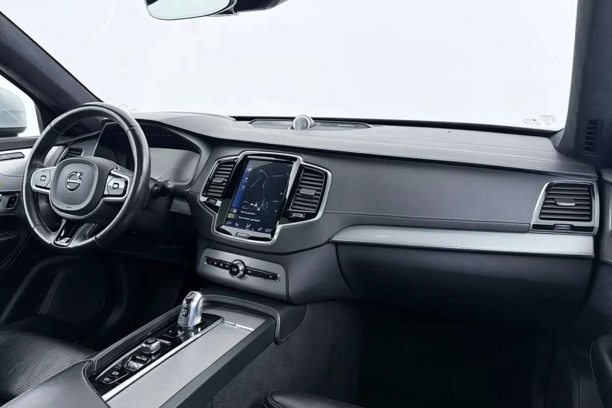 2.0 T8 Twin Engine AWD R-Design 7p | Trekhaak | Panoramadak | Bowers & Wilkins | Stoelventilatie | Head-Up | Polestar |