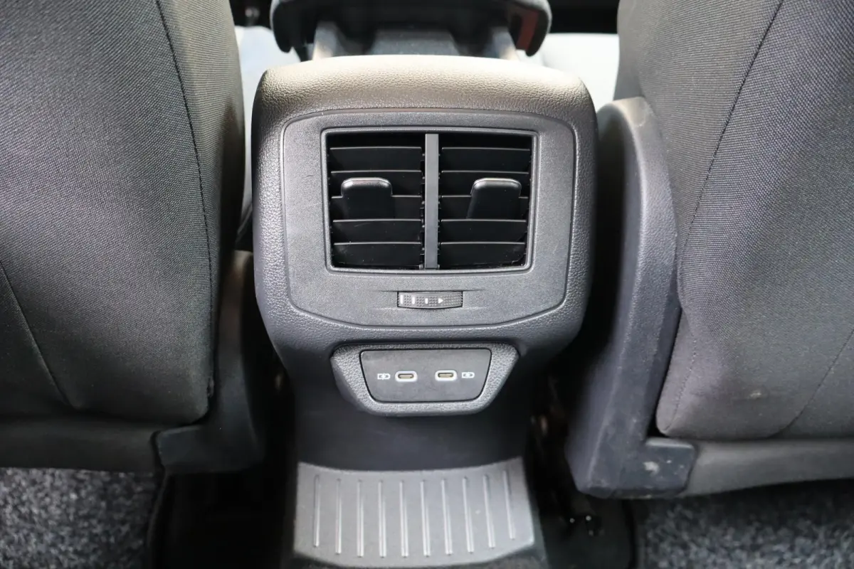 1.0 TSI 110pk Style | Navigatie | Adaptieve Cruise Control | Volautomatische Airconditioning