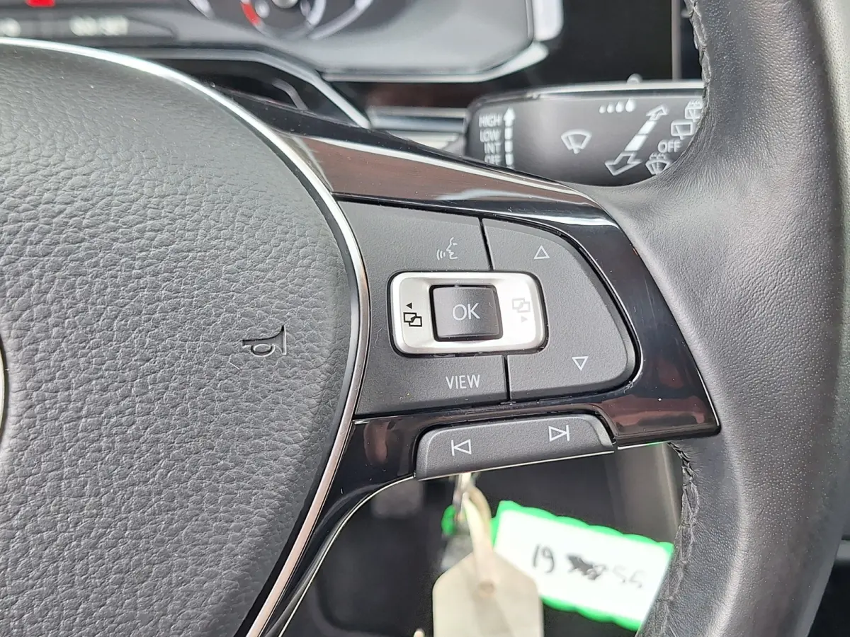 1.0 TSI Comfortline 5Drs /Navi/Apple/Android/1e Eig/Pdc/Cruise/Garantie