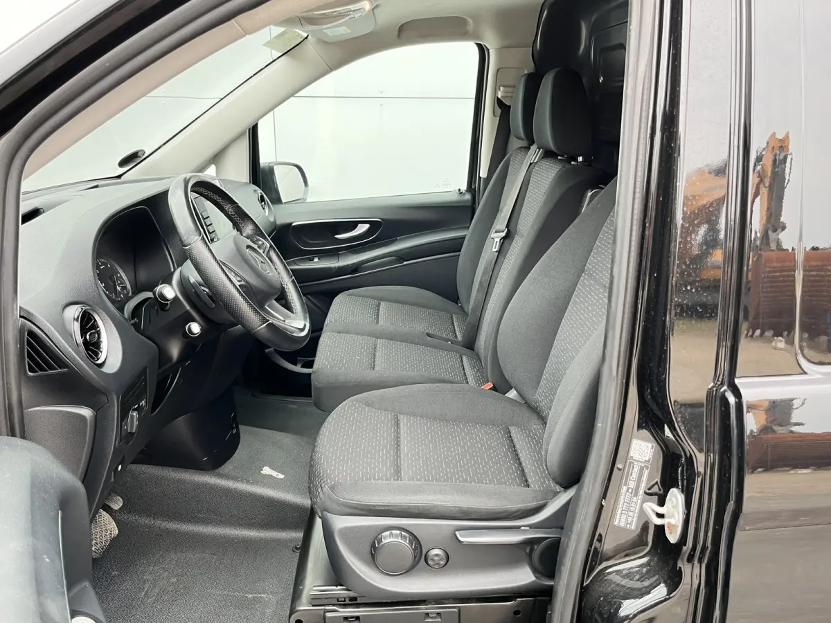 119 1.9 CDI 190pk Automaat L2H1 9G-Tronic Climate Control Adaptieve Cruise Control Trekhaak Navigatie Camera Stoelverwarming