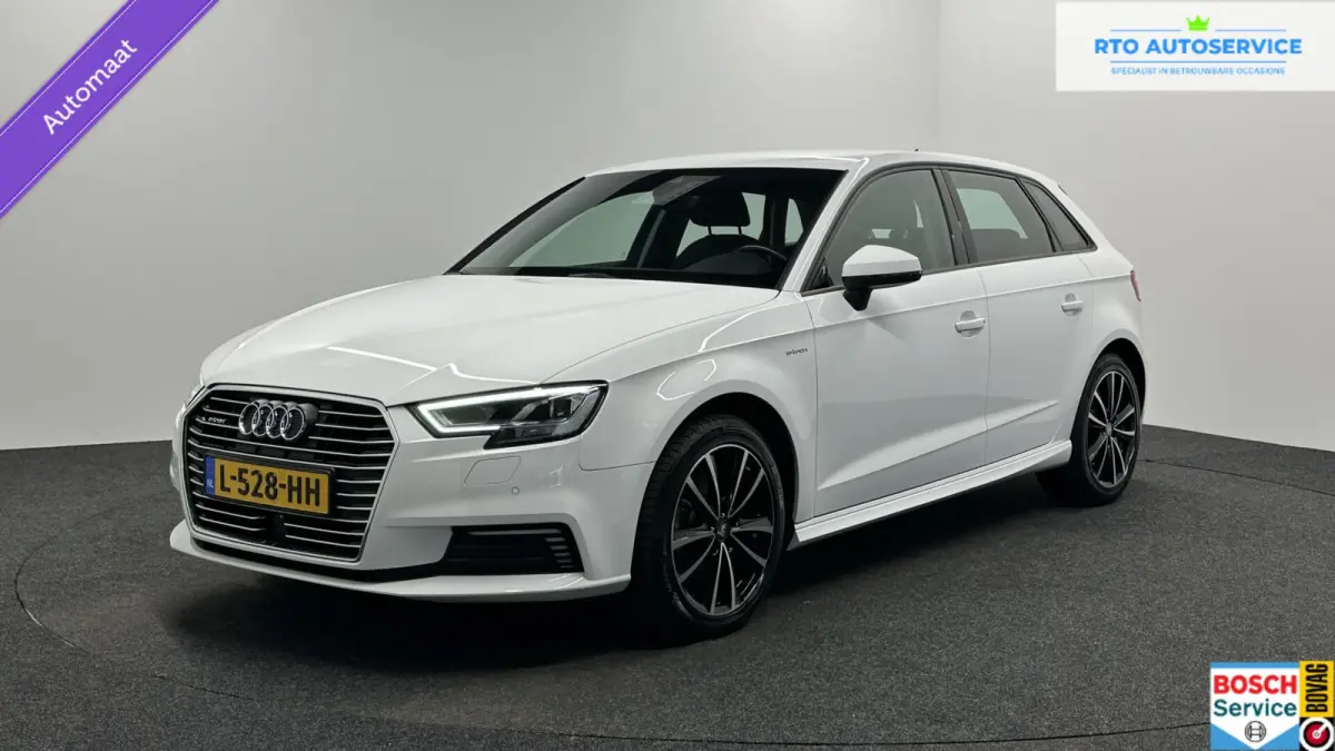 1.4 e-tron NAVI TREKHAAK ECC CRUISE LM 96000 KM.