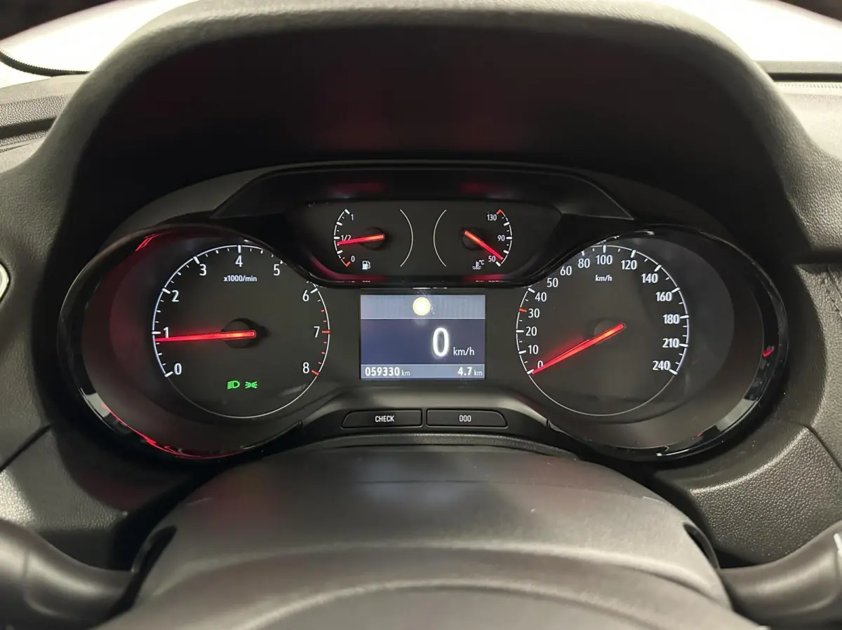 1.2 Turbo Innovation CAMERA NAVI LM CARPLAY ECC CRUISE.