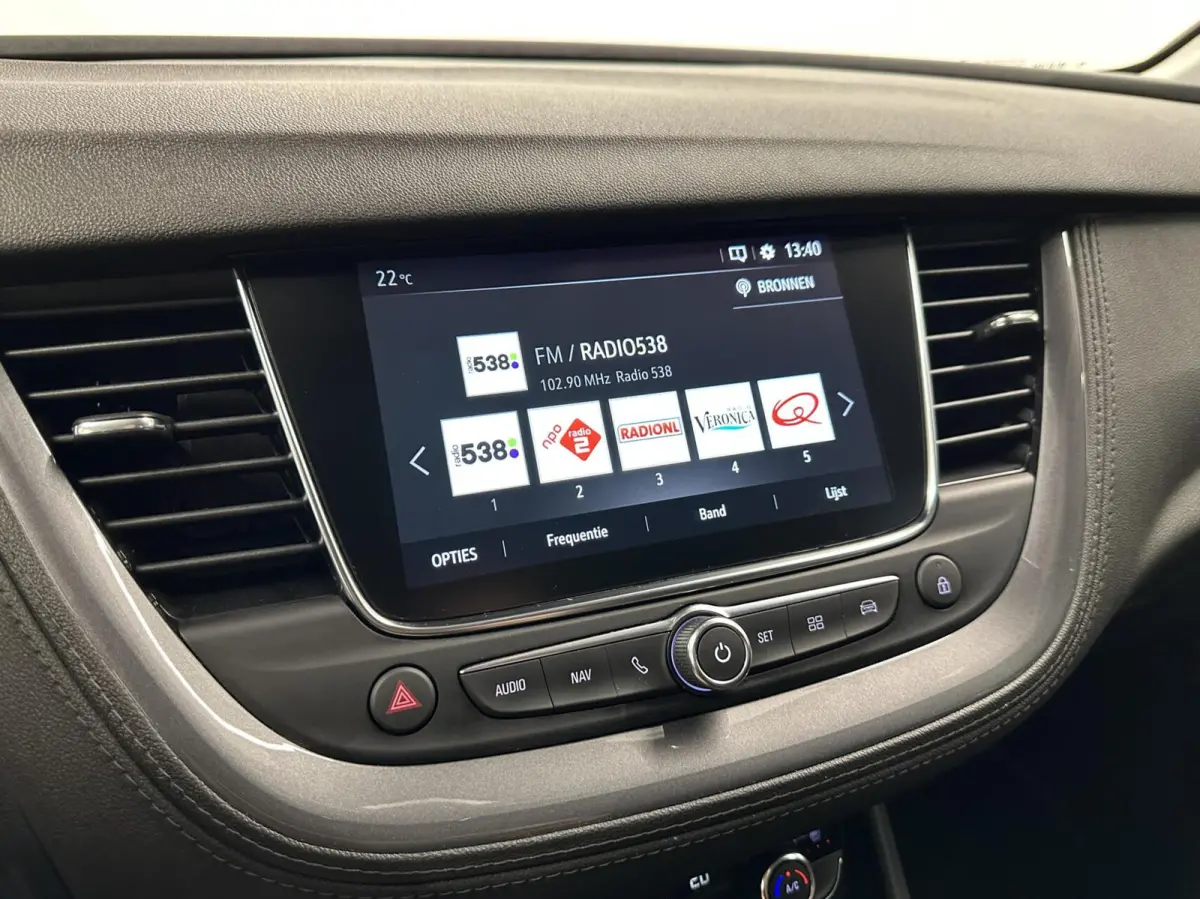 1.2 Turbo Innovation CAMERA NAVI LM CARPLAY ECC CRUISE.