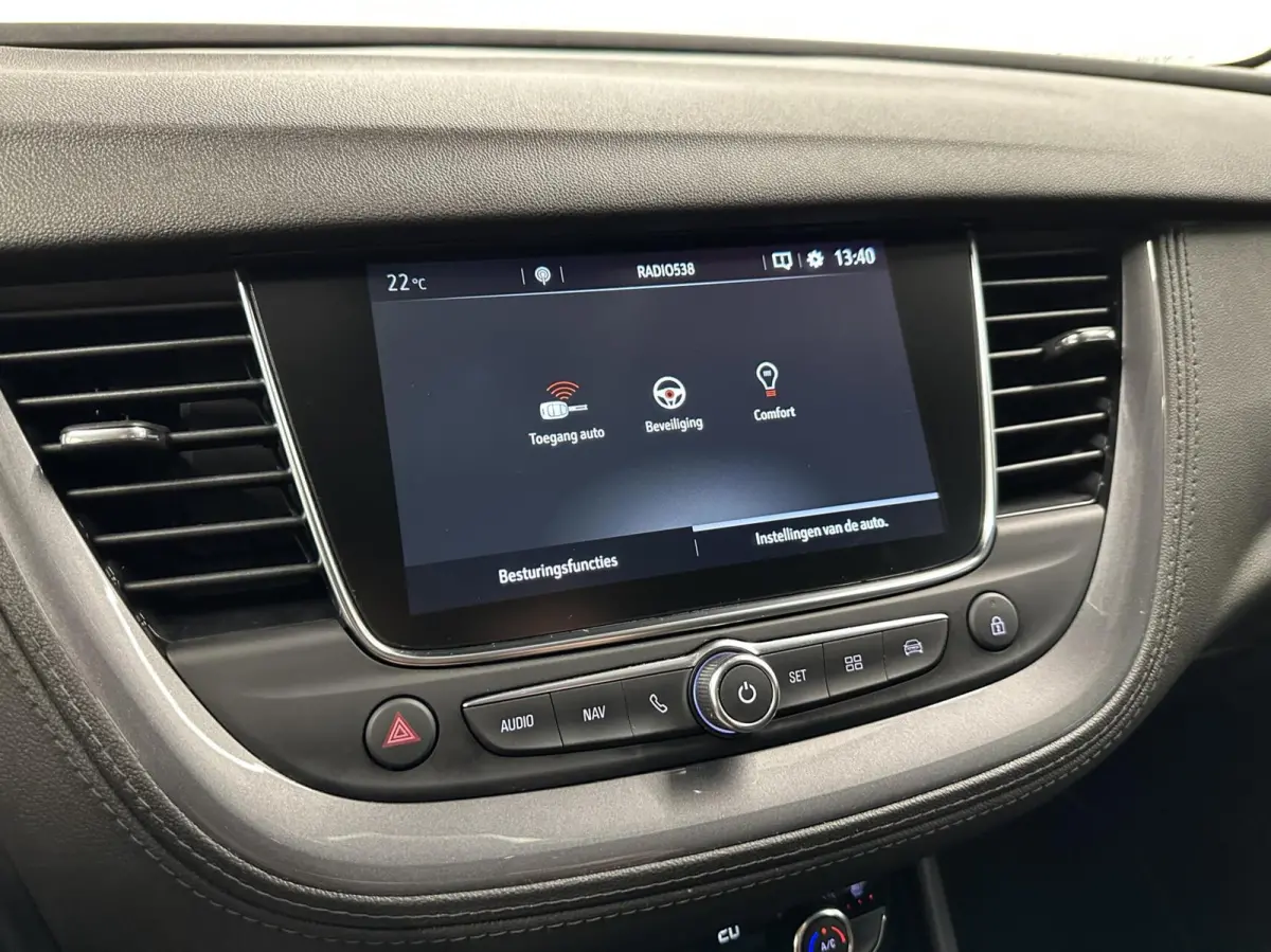 1.2 Turbo Innovation CAMERA NAVI LM CARPLAY ECC CRUISE.