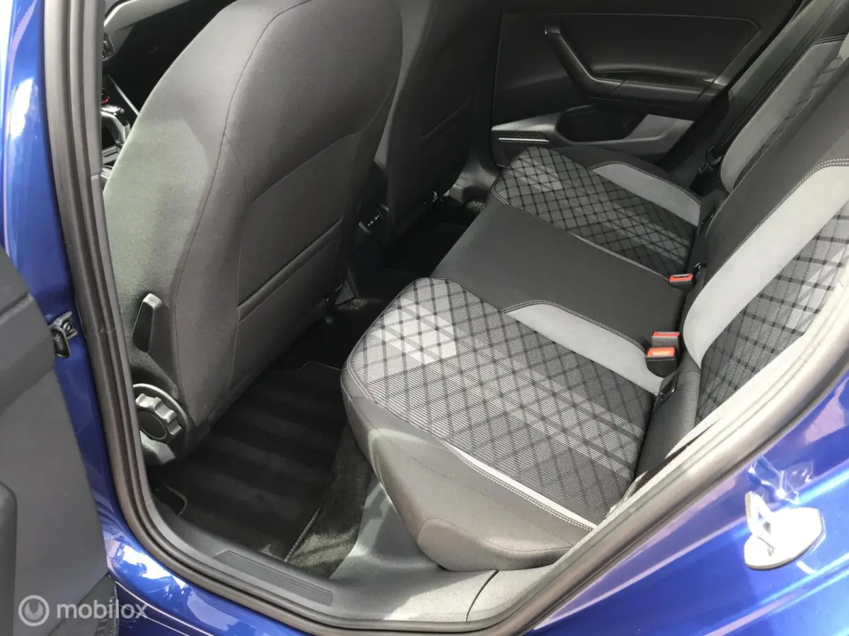 1.0 TSI R-Line Business Veel uitstraling