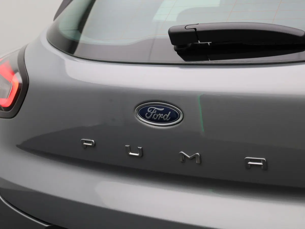 1.0 EcoBoost Titanium | Navigatie | Stoel/Stuur verwarming | Climate control | Bluetooth | DAB | Cruise Control | Airco | Parkeersensoren | Lichtmetalen Velgen |