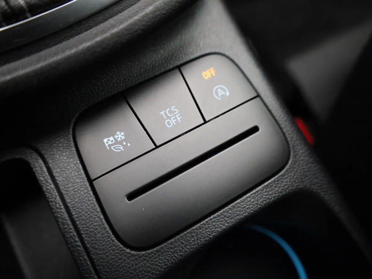 1.0 EcoBoost Titanium | Navigatie | Stoel/Stuur verwarming | Climate control | Bluetooth | DAB | Cruise Control | Airco | Parkeersensoren | Lichtmetalen Velgen |