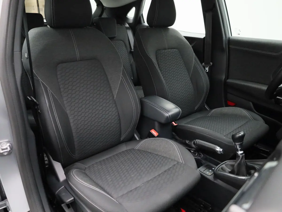 1.0 EcoBoost Titanium | Navigatie | Stoel/Stuur verwarming | Climate control | Bluetooth | DAB | Cruise Control | Airco | Parkeersensoren | Lichtmetalen Velgen |