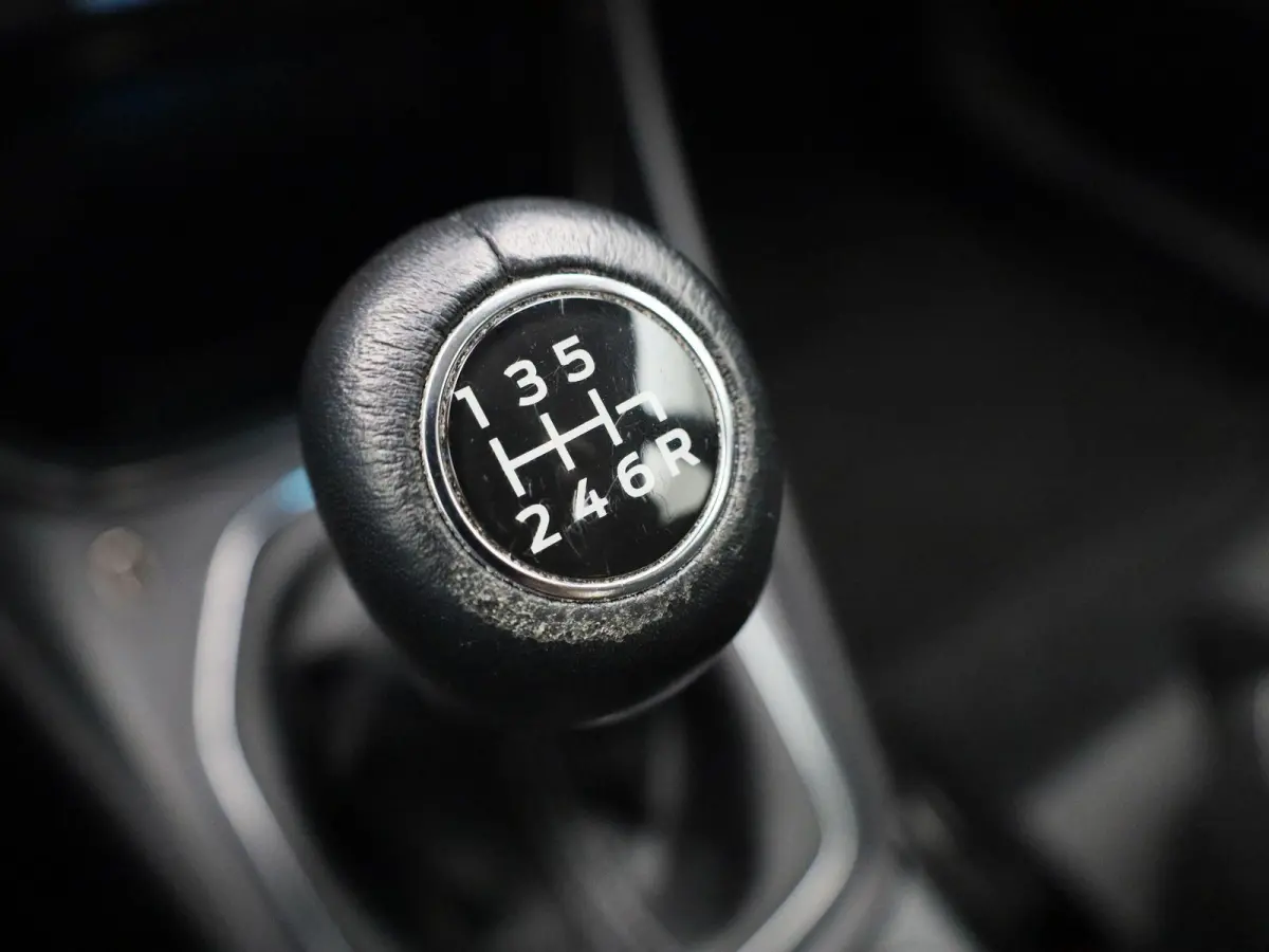 1.0 EcoBoost Titanium | Navigatie | Stoel/Stuur verwarming | Climate control | Bluetooth | DAB | Cruise Control | Airco | Parkeersensoren | Lichtmetalen Velgen |