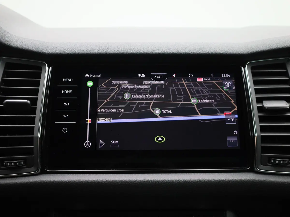 1.5 TSI Style | Automaat | Trekhaak | Navigatie | Apple Carplay / Android Auto | Stoel Verwarming | Memory Seats | Stuur verwarming | DAB | Camera | Cruise Control | Lichtmetalen Velgen |