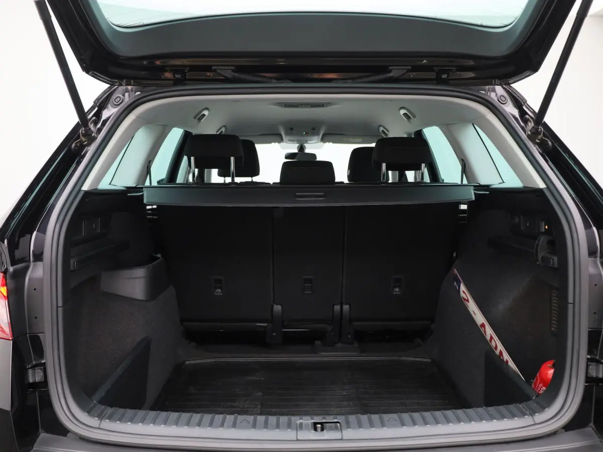 1.5 TSI Style | Automaat | Trekhaak | Navigatie | Apple Carplay / Android Auto | Stoel Verwarming | Memory Seats | Stuur verwarming | DAB | Camera | Cruise Control | Lichtmetalen Velgen |