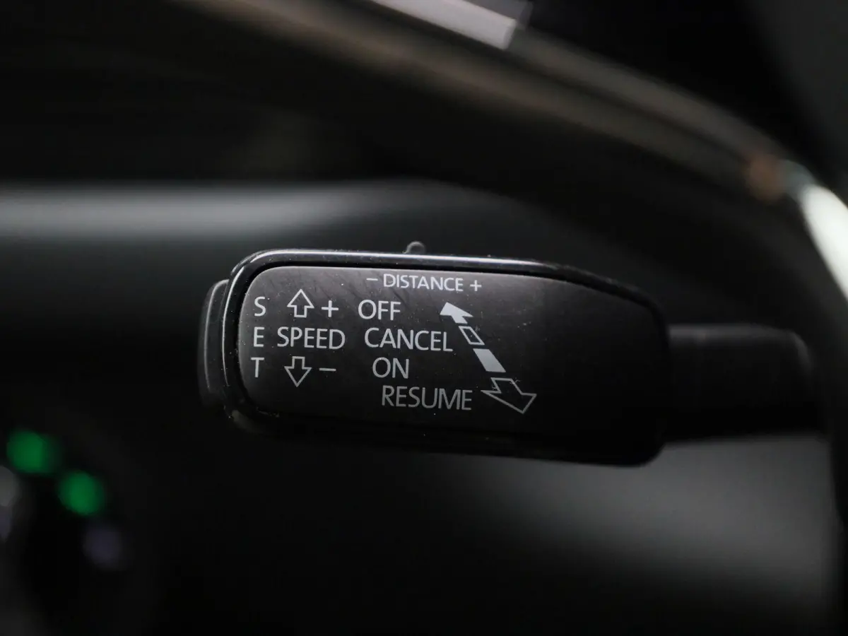 1.5 TSI Style | Automaat | Trekhaak | Navigatie | Apple Carplay / Android Auto | Stoel Verwarming | Memory Seats | Stuur verwarming | DAB | Camera | Cruise Control | Lichtmetalen Velgen |