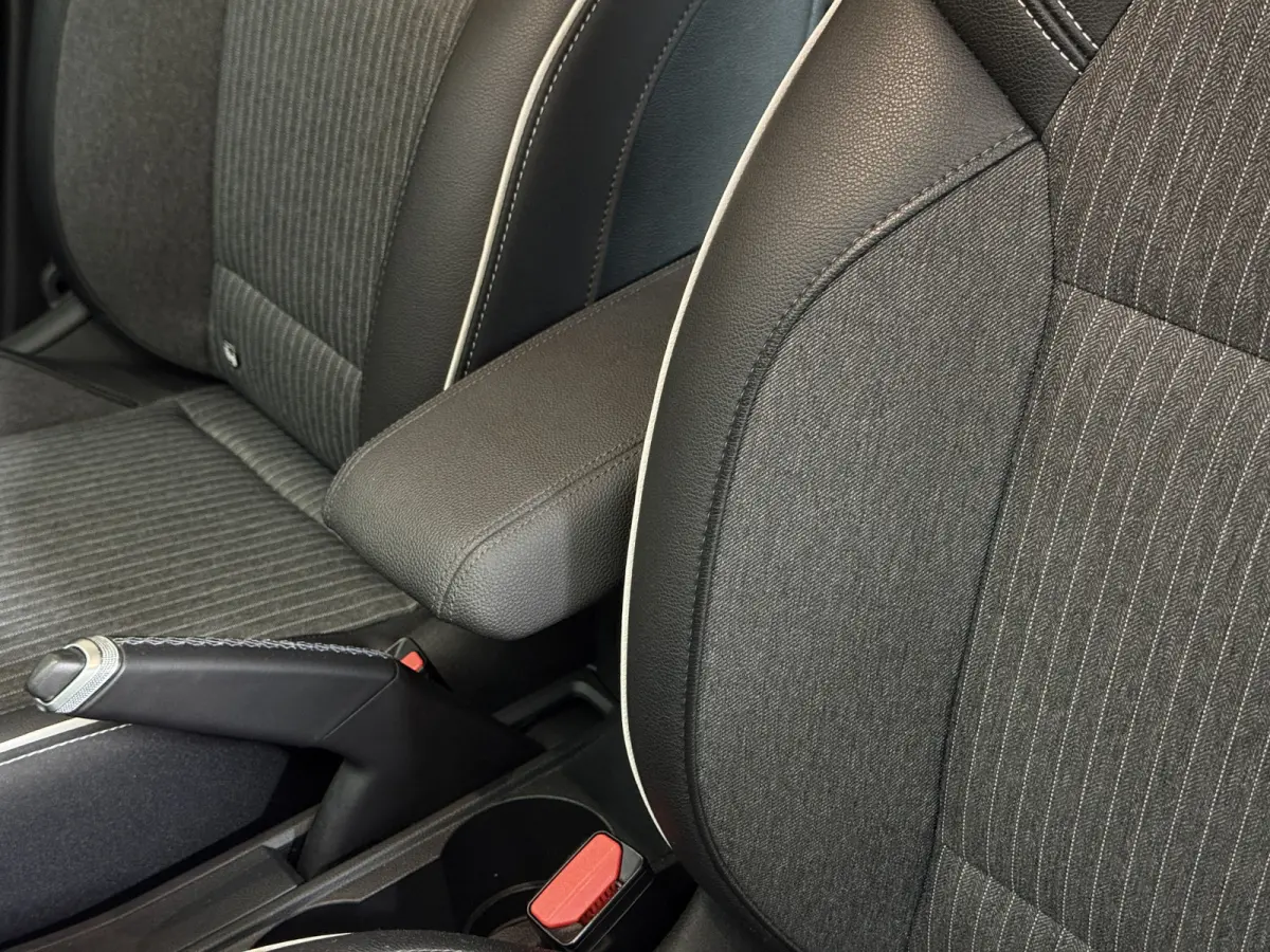 1.0 TCe 100 pk Intens | Groot Navi | 360 | Stoel & Stuur verwarming | Carplay | 100% Dealer onderhouden!