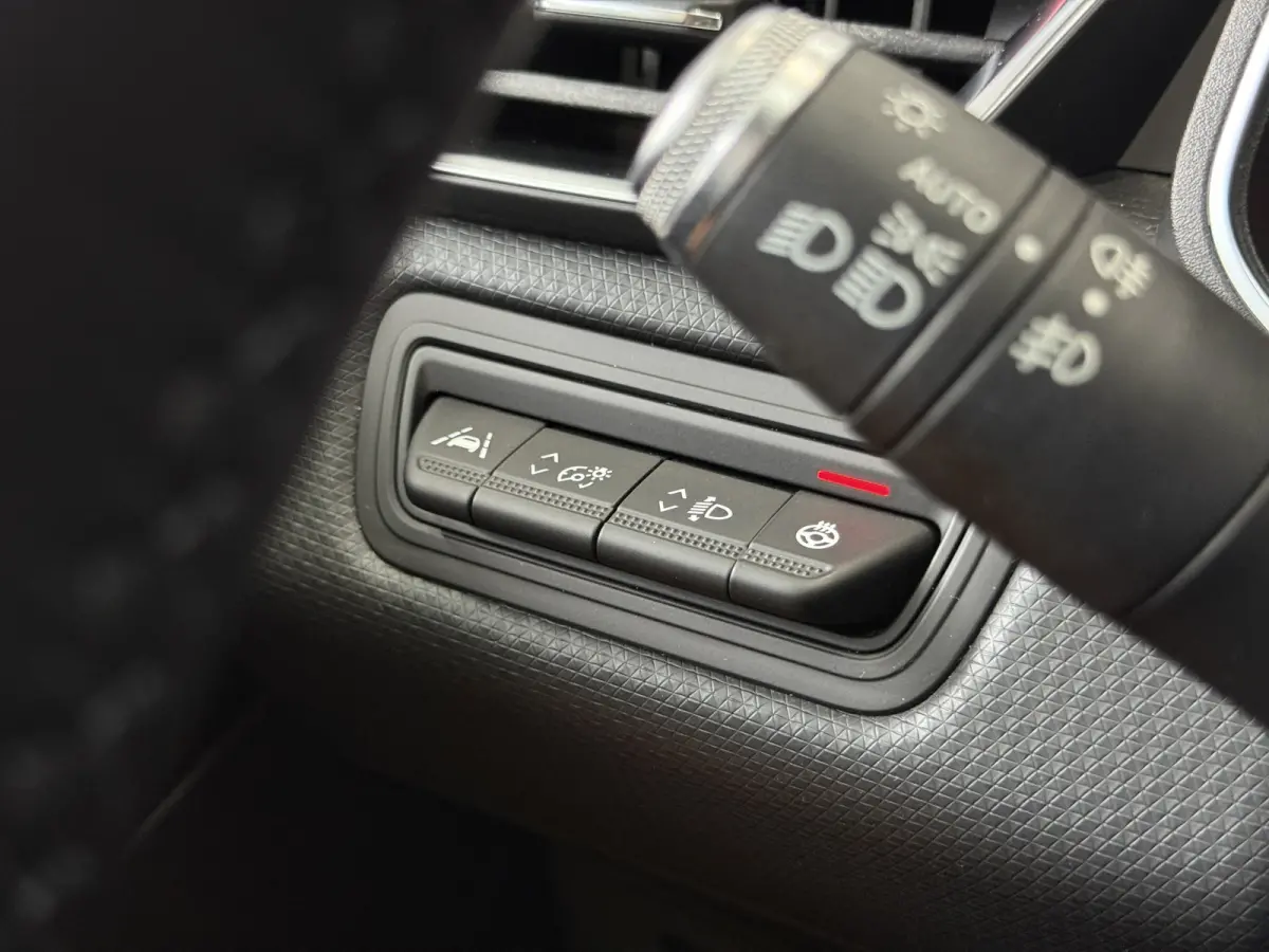 1.0 TCe 100 pk Intens | Groot Navi | 360 | Stoel & Stuur verwarming | Carplay | 100% Dealer onderhouden!
