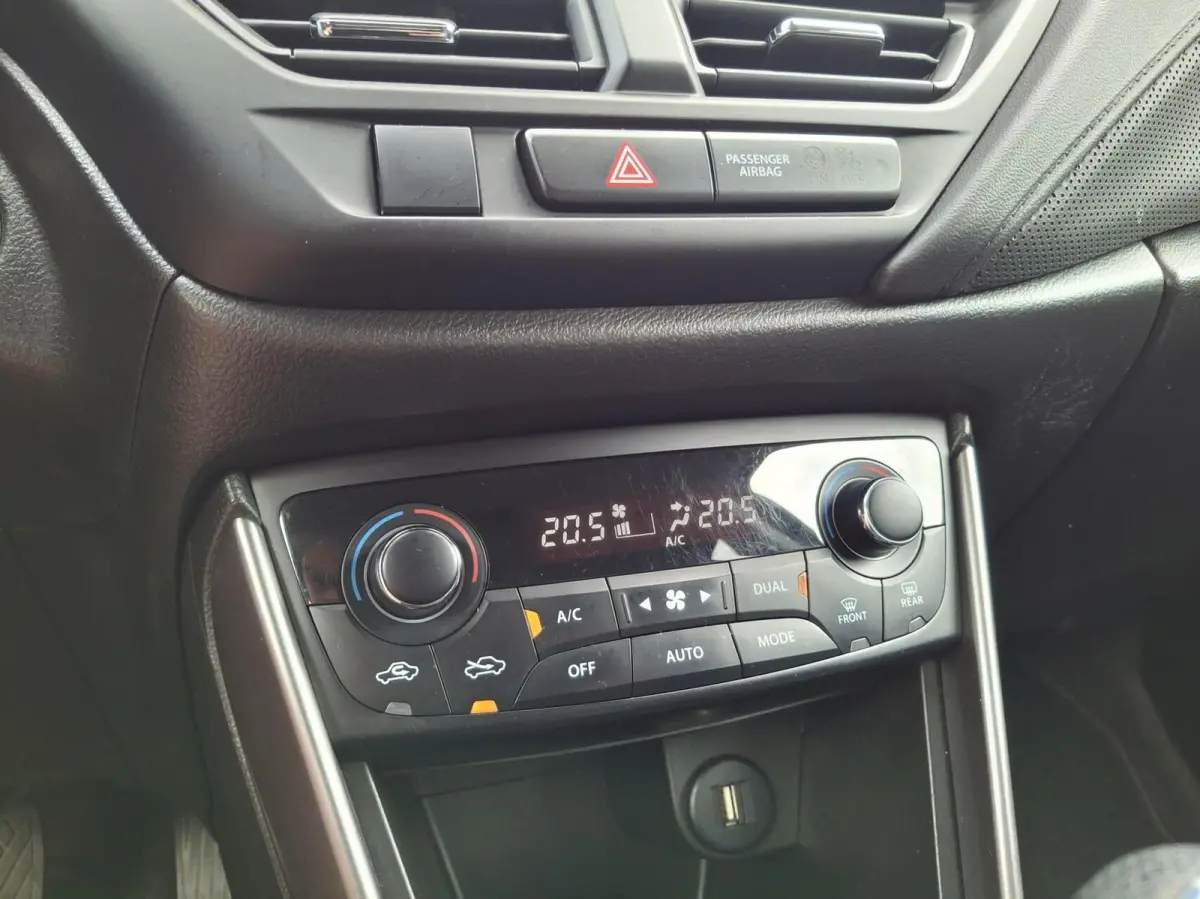 1.4 Boosterjet Select Smart Hybrid Camera Navi-Carplay