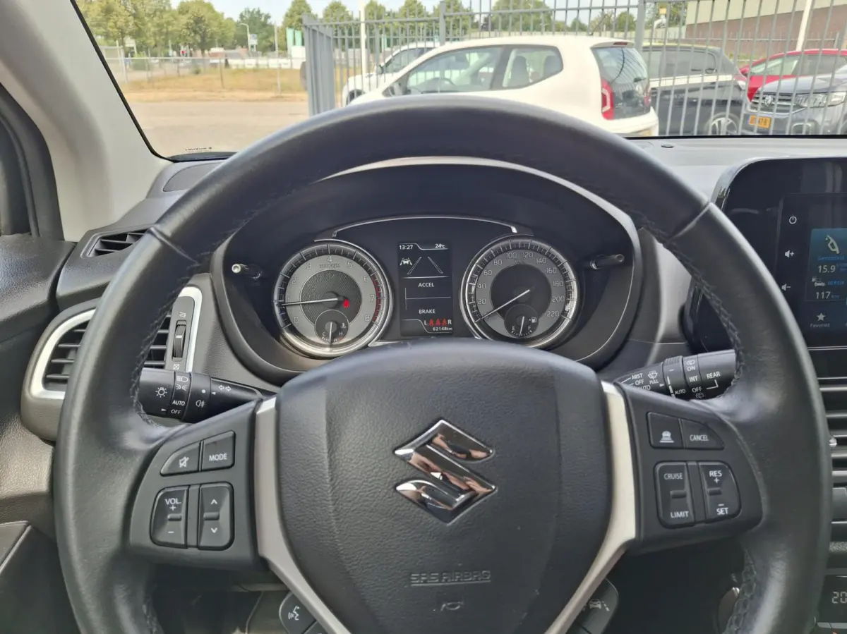 1.4 Boosterjet Select Smart Hybrid Camera Navi-Carplay