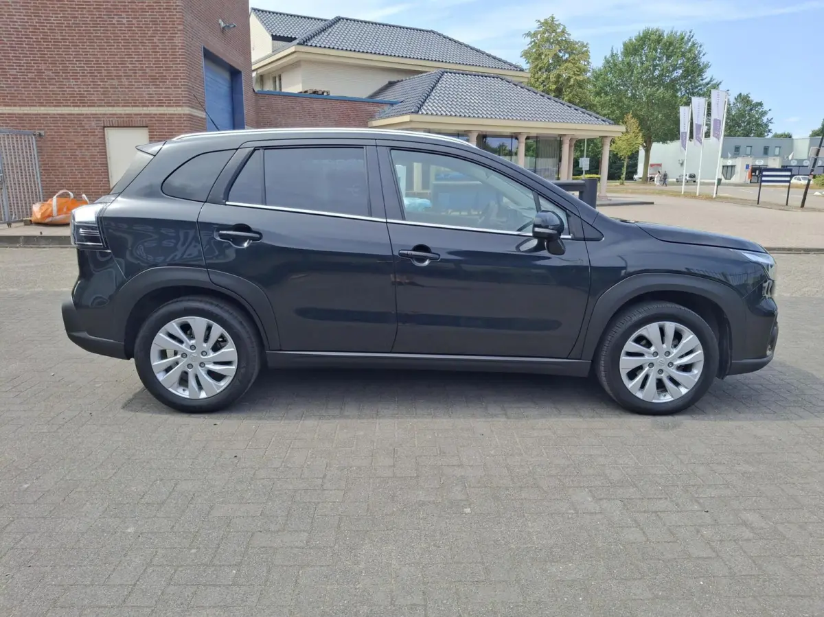 1.4 Boosterjet Select Smart Hybrid Camera Navi-Carplay