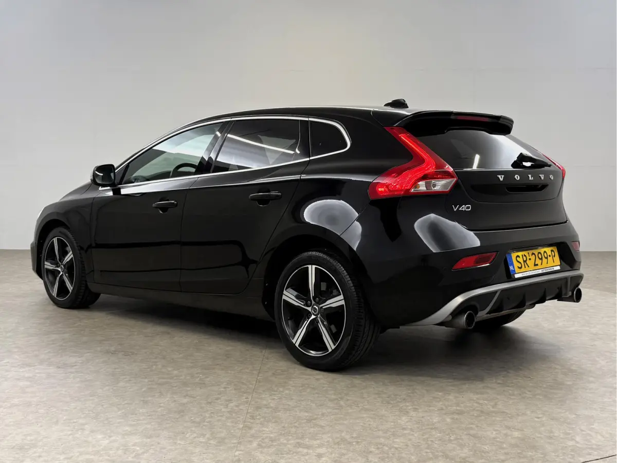 2.0 T4 Business Sport R-Design 191PK | Pano | Virtual | Camera | Cruise | Navi | Clima | LED | Parkeersens.