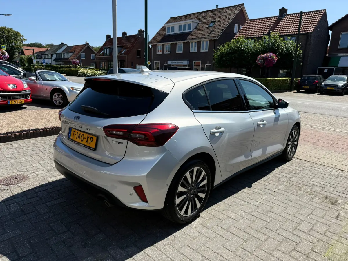 1.0 EcoBoost Hybrid Titanium X, Apple Carplay/Android,Navigatie,Stuurverwarming,Stoelverwarming