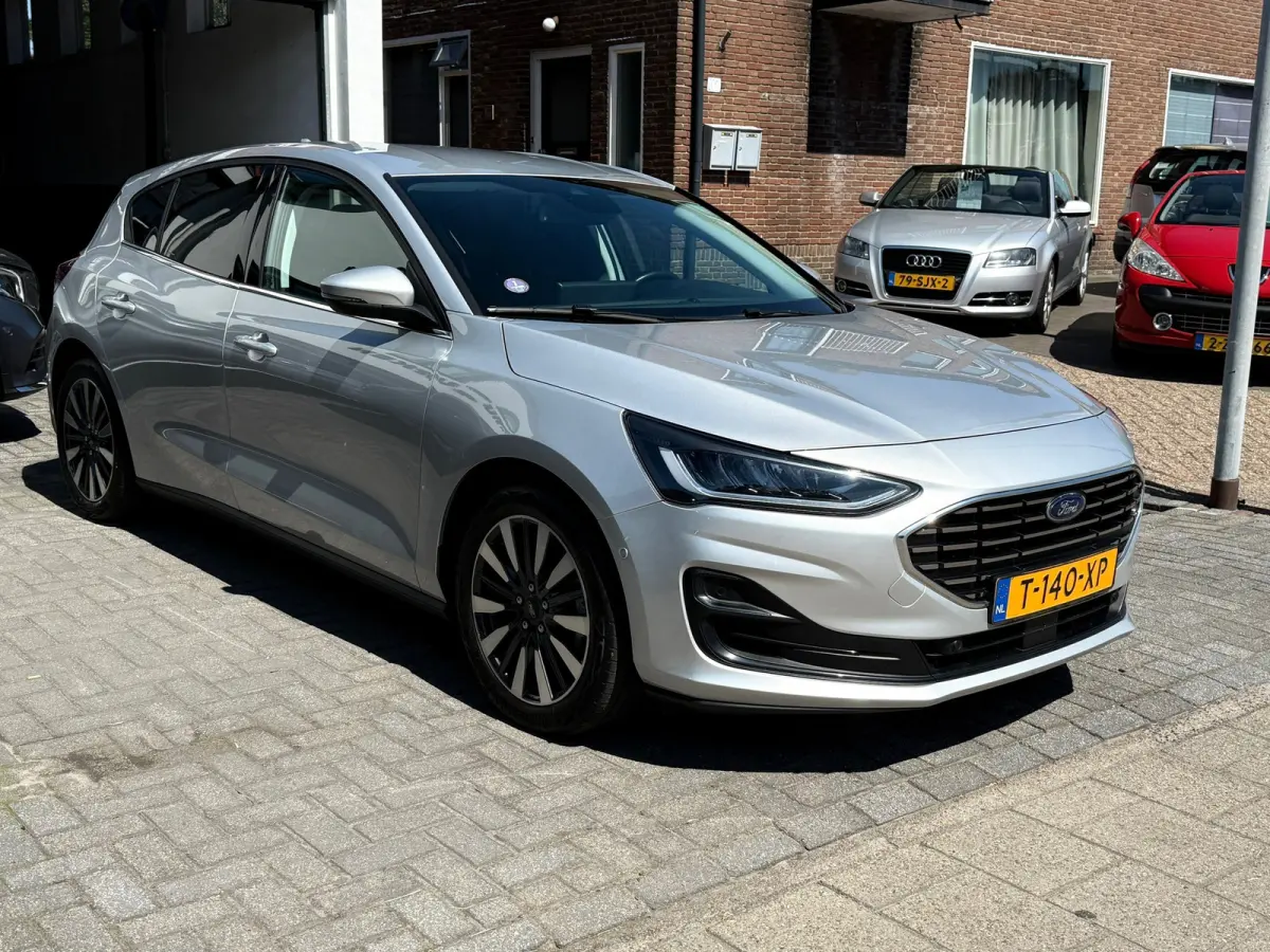 1.0 EcoBoost Hybrid Titanium X, Apple Carplay/Android,Navigatie,Stuurverwarming,Stoelverwarming