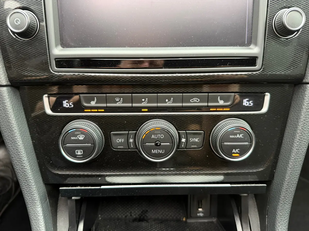 2.0 TSI GTI Performance, NAP,Panoramadak,Stoelverwarming, Leder,19 Inch.L.M.Velgen