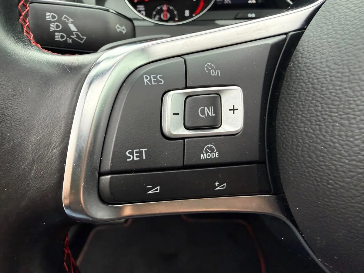 2.0 TSI GTI Performance, NAP,Panoramadak,Stoelverwarming, Leder,19 Inch.L.M.Velgen