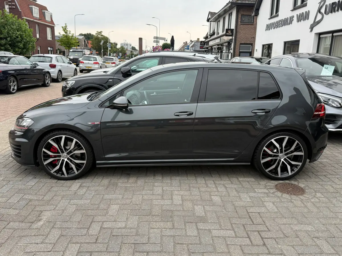 2.0 TSI GTI Performance, NAP,Panoramadak,Stoelverwarming, Leder,19 Inch.L.M.Velgen
