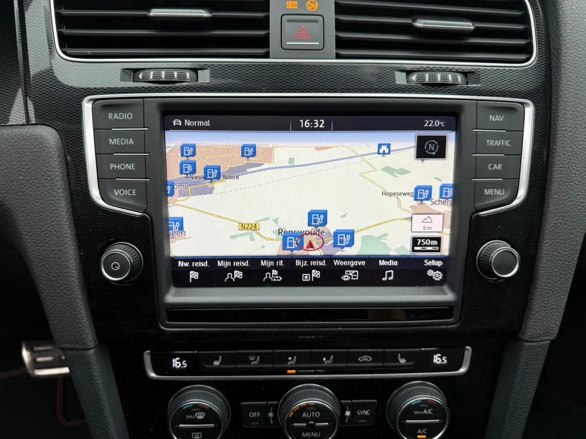 2.0 TSI GTI Performance, NAP,Panoramadak,Stoelverwarming, Leder,19 Inch.L.M.Velgen