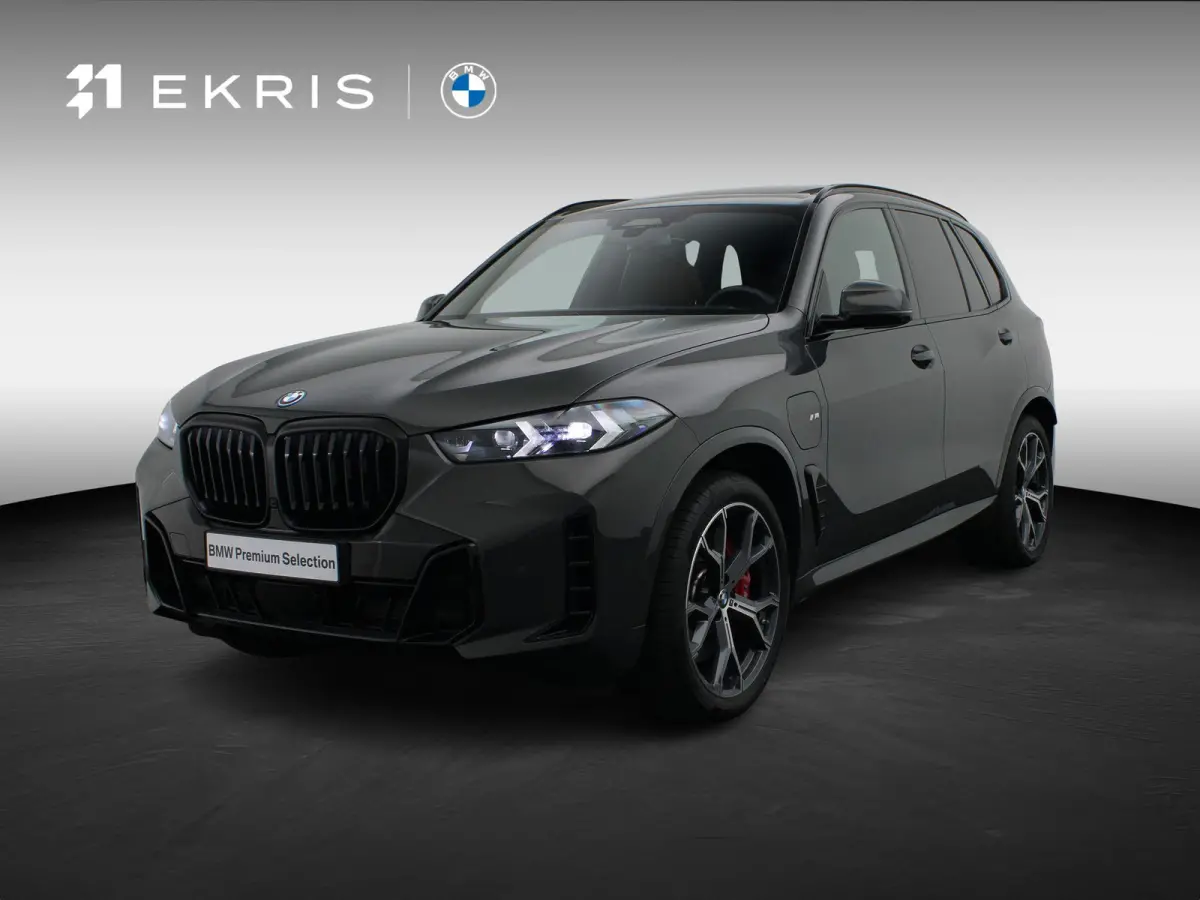 xDrive50e M Sportpakket Pro | Travel Pack | Innovation Pack | Comfort Pack | Integral Active Steering | Trekhaak | Panoramadak | Comfortzetels + Stoelventilatie | Driving Assistant Professio